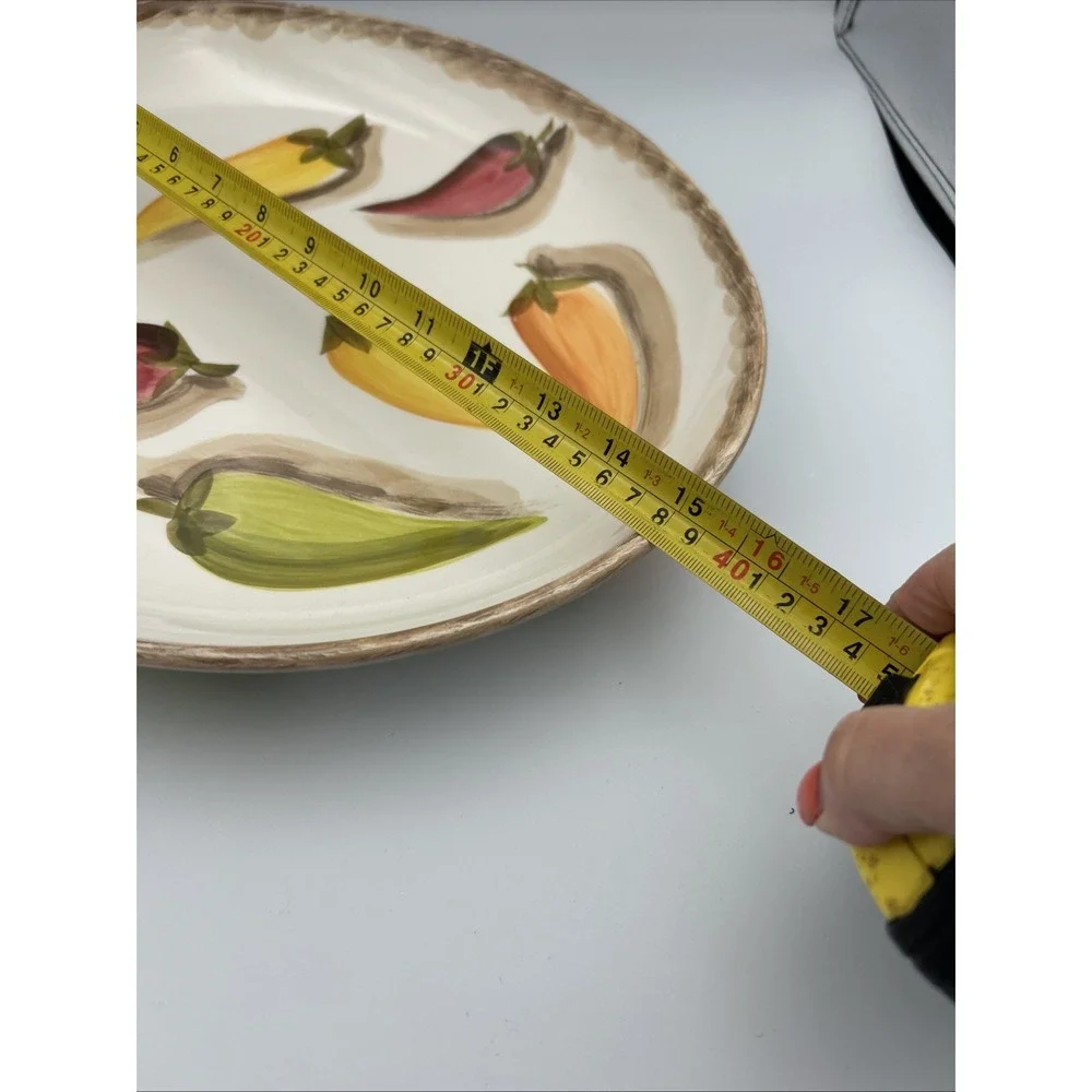 Santa fe Hand Painted Tabletops Unlimited Oval‎ Chili Pepper Platter 13x15